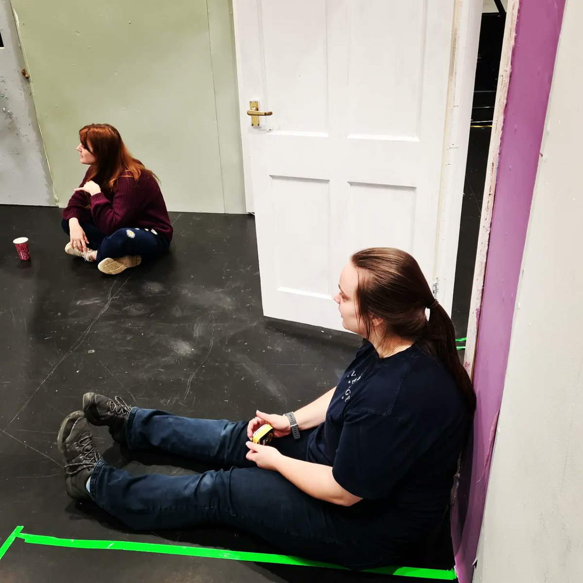NiamhJayFilms's tweet photo. Clockmaker's Child (2022) 

Bts Pictures of our set build practice 

#narrative #shortfilm #studentfilm https://t.co/RpkKgPuUEU