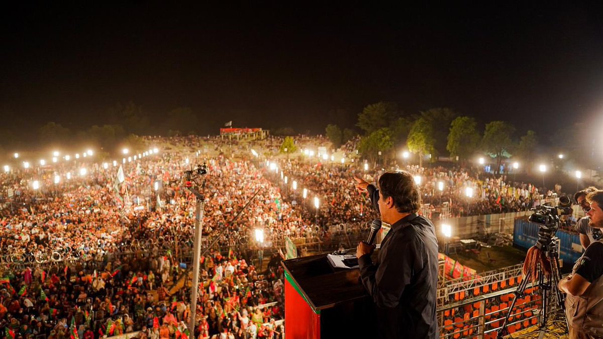 kamranalf's tweet photo. “The voice of the people is LOUDER than the boom of a Canon”
#AmericanProverbs
Go… #PMIK @ImranKhanPTI 💪👊
#JhelumJalsa https://t.co/JTwnAXksKE