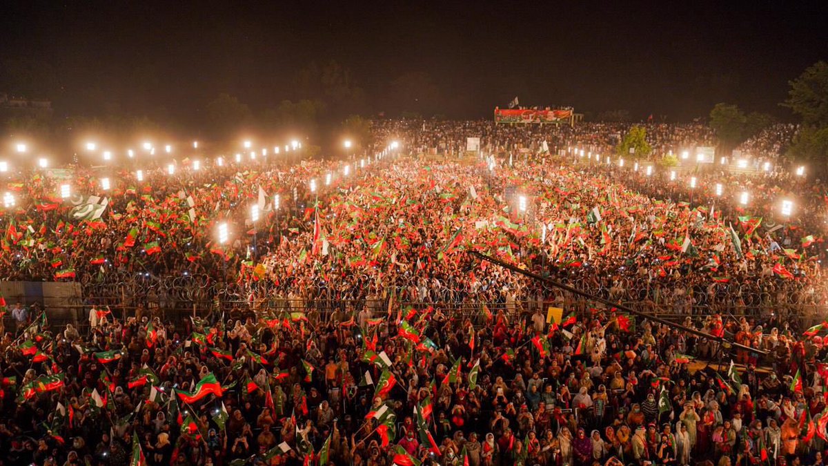 kamranalf's tweet photo. “The voice of the people is LOUDER than the boom of a Canon”
#AmericanProverbs
Go… #PMIK @ImranKhanPTI 💪👊
#JhelumJalsa https://t.co/JTwnAXksKE