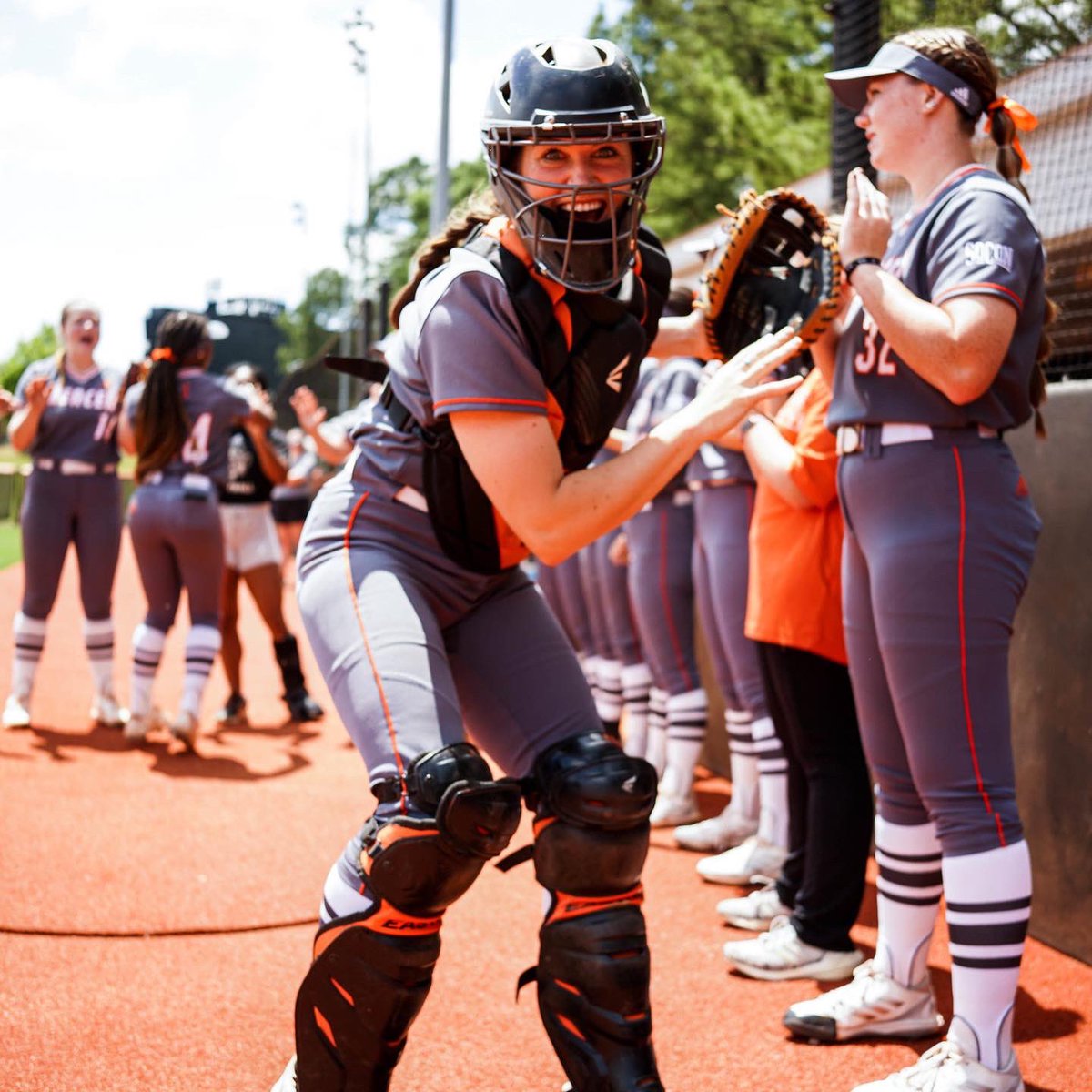 MercerUSoftball's tweet photo. Tori Ash, All Southern Conference Second Team 

🐻 158 putouts 
🐻 1.000 FLD% in conference 
🐻 24 hits, seven RBI, six runs, and two doubles 
 
Congratulations Tori! 👏🏼

#RoarTogether https://t.co/nN34ZexFlC