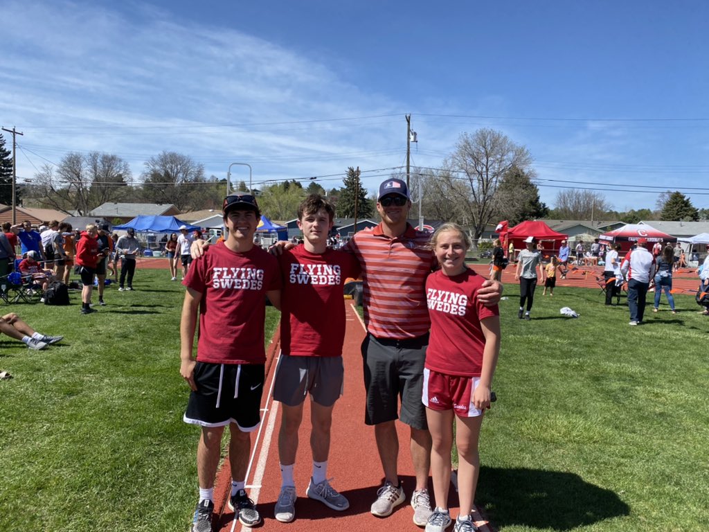 3 flying Swedes heading to state in the vault!