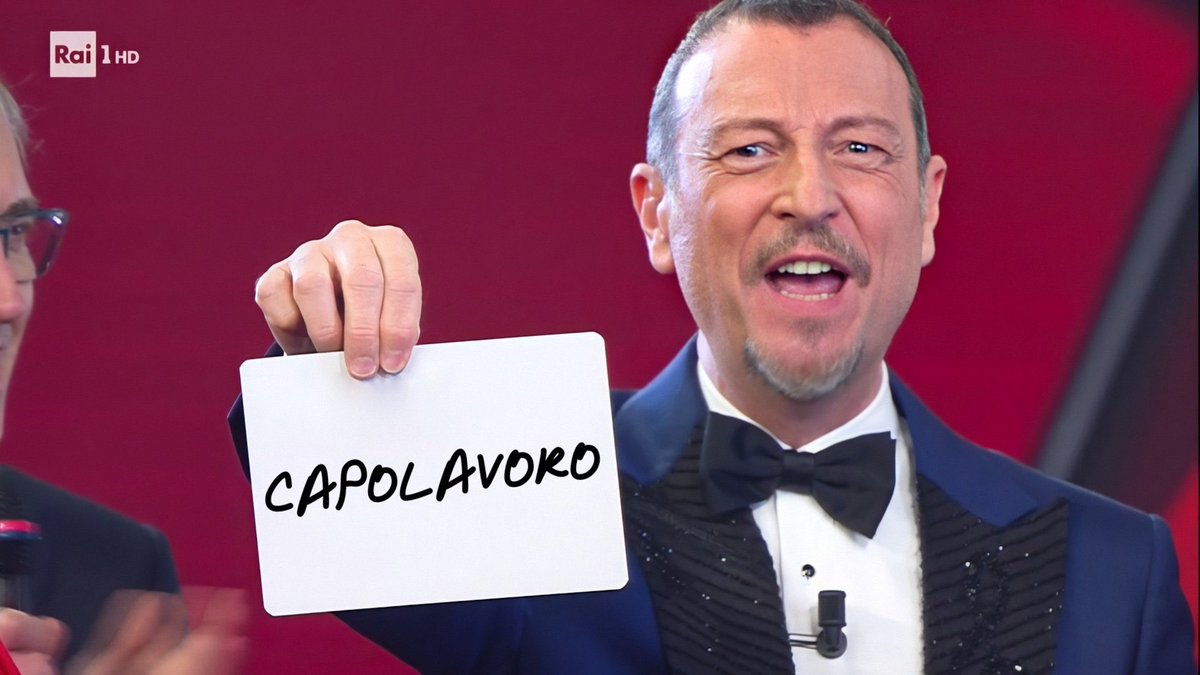 hiraeth103's tweet photo. LAURA CHE CI SPARA UN PORCA VACCA IN EUROVISIONE 
#Eurovision #ESCita https://t.co/xxO1I4sYea