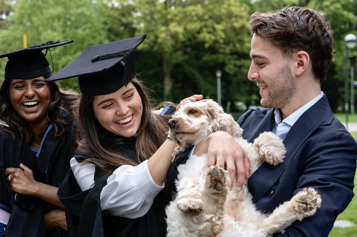 UoNphotography's tweet photo. A graduation is not complete without a dog shot ! #graduation #WeAreUoN #UniversityofNottingham #classof2020 #notts ##uniofnotts #lovenotts @uniofnottingham #dogsofgraduation #graduationdog #pets https://t.co/j3ANRD1VNc