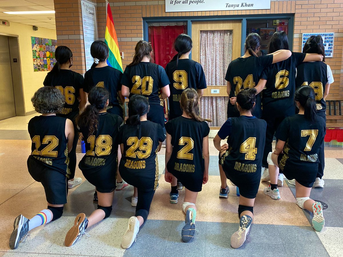 WB_Dragons's tweet photo. Congratulations to the Girls Volleyball Team for a spectacular season! They played with exceptional teamwork and came home with a 2nd place in the Area Finals. Thx to all the staff, students and families for your support! Gooooo Dragons!🏐🐉 @MsPMusicTeacher https://t.co/lzDUSGCmIV