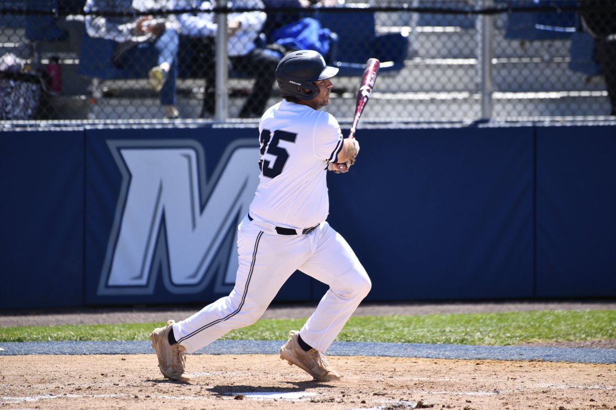 MUHawksBaseball's tweet photo. THAT'S ✌️🏼!

Second homer of the day for Phil Stahl, he's driven in five with four hits and we lead 16-10.

#FlyHawks https://t.co/VKYg9qAEVy