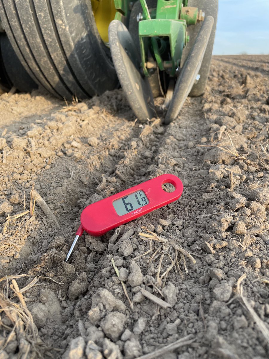 10 deg F warmer now then yesterday at same time,
🔨 ⬇️ #ontag 🌽🌽 #plant22
