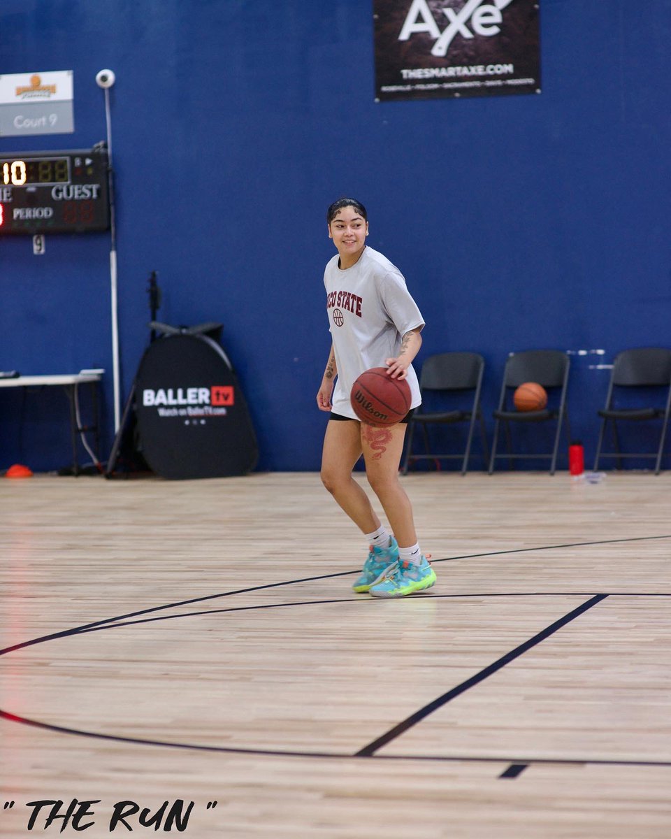 therunevent tweet media