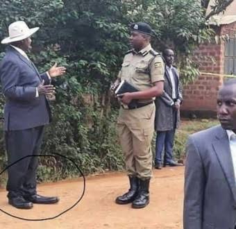 MrNobledy's tweet photo. Museveni wear shoes bigger than Uganda's economy
#KenyavsUganda https://t.co/bNNfDxINPr