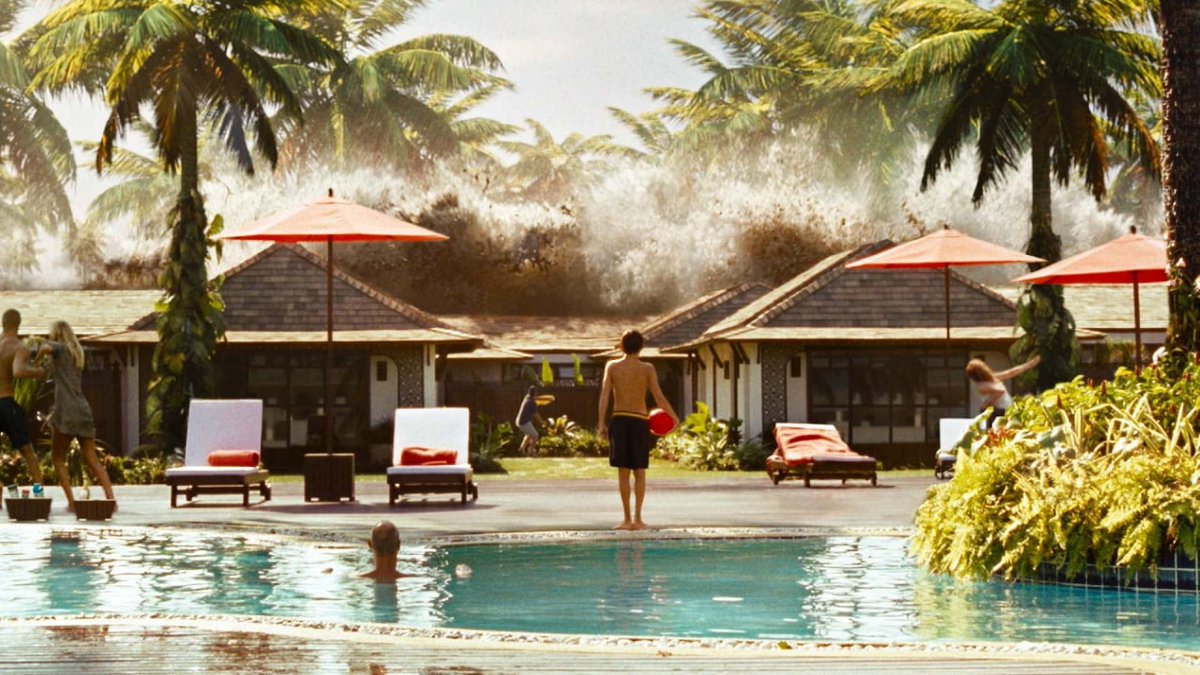A7eptimo's tweet photo. Esta película está basada en la historia real de la familia española Álvarez Belón, cuyo testimonio ha cambiado la vida de quienes lo escuchan y ven el filme, que es una fiel representación del mismo.

#TheImpossible (2012). Dir. #JABayona

Reseña aquí: https://t.co/lqjktN8ESe https://t.co/ZrX5r5xLQl