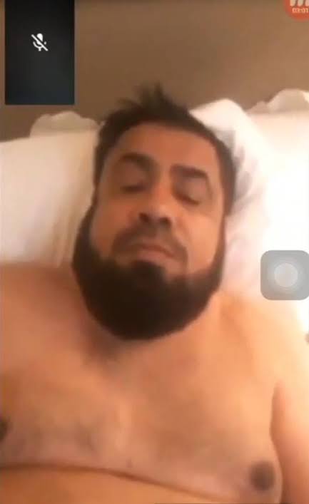 murtazaarbabraz's tweet photo. Cant decide who's the bigger cringe???

But still i feel its low of #DaniaShah to release her spouse nudes...

#AamirLiaquatHussain https://t.co/NepCY0EEUU