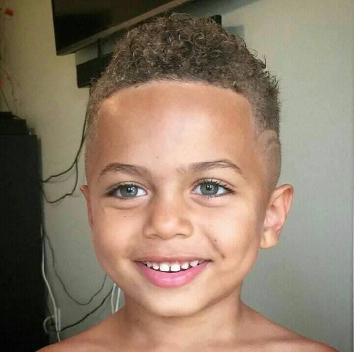 ScreenMix's tweet photo. من أم روسية وأب سوداني ♥️ https://t.co/LomBA04ZCV