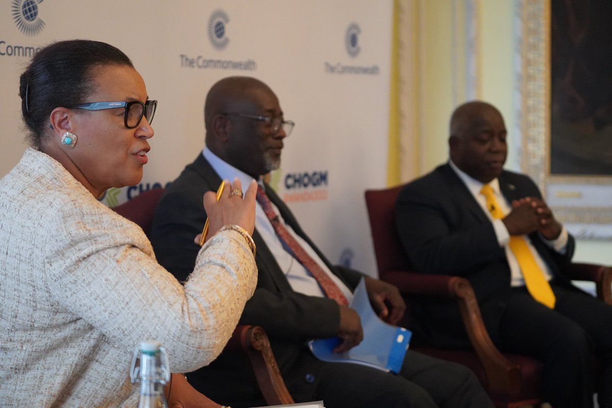 commonwealthsec's tweet photo. Today, we held our third Marlborough House Dialogues with the Prime Minister of #TheBahamas, @HonPhilipEDavis.
Discussions focused on ‘#Commonwealth Leadership in Accelerating #ClimateAction for #SIDSs: including for Sustainability & Tourism’.
For more: https://t.co/uAmAptmQhs https://t.co/u4dM3GOvro