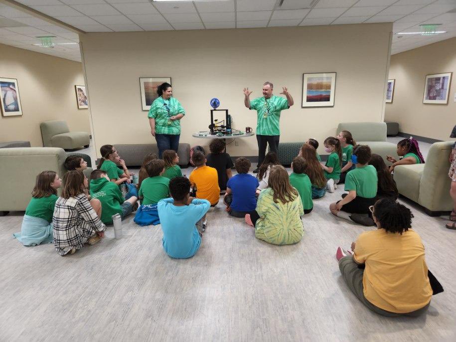 WestView_MCS's tweet photo. Our 4th graders had a great time learning about opportunities that might await them @IvyTechCC in Muncie! https://t.co/Bznft2lq0o
