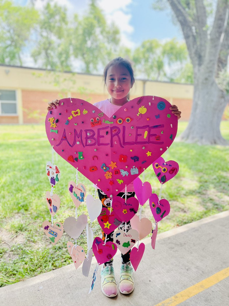 A special project was created after reading “The Invisible String”. You can see all of her heart strings in her life. So much LOVE. #HCISDproud #weareHCISD