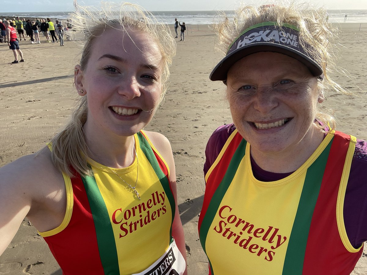 _Georgiegirl's tweet photo. Really enjoyed evening beach run, so fantastic to have @BridgendCRL back up and running 😊 #running #sand #beachrunning #BCRL @CornellyStrider https://t.co/yQxQjLcCUD