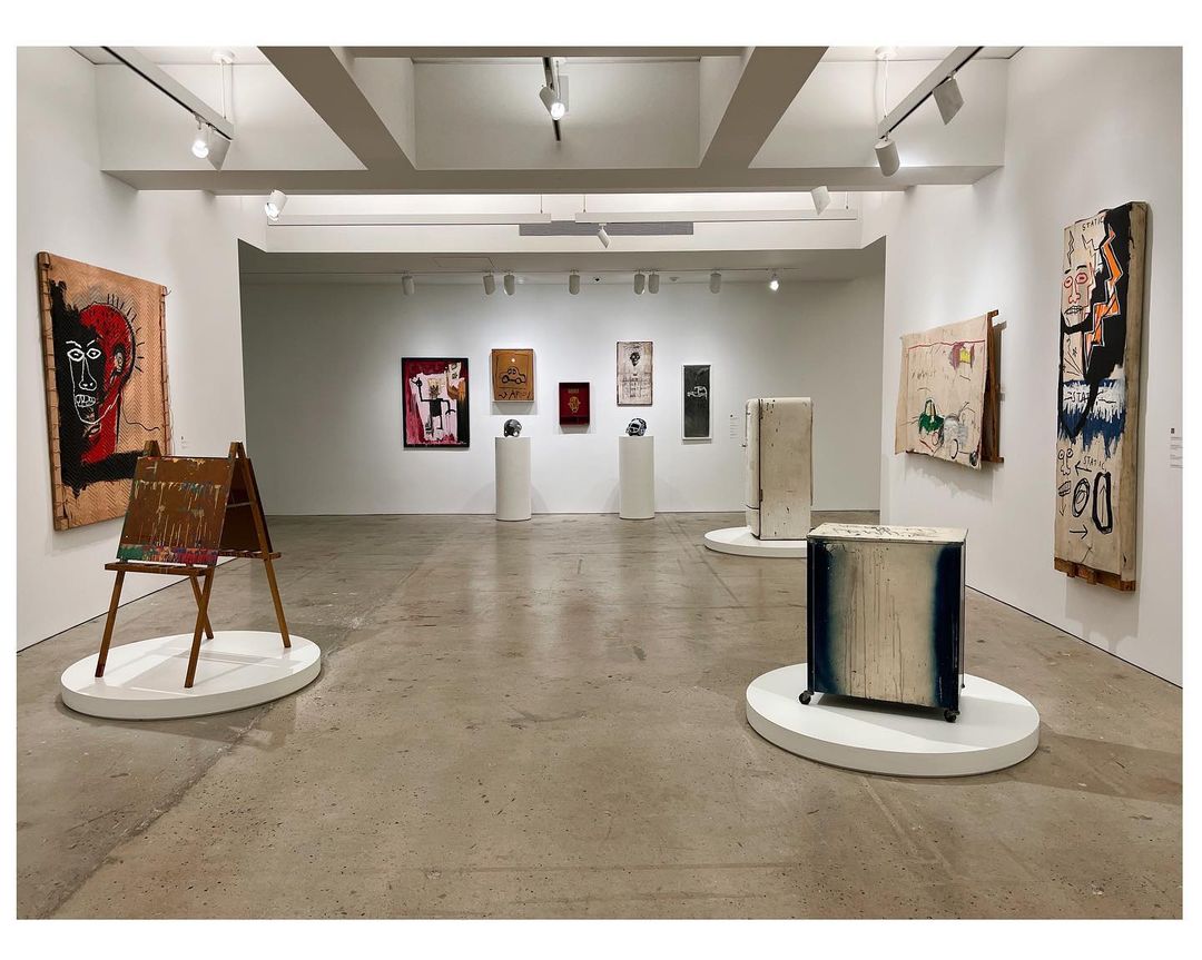 Zuri78740435's tweet photo. This gallery is a museum! #Bitcoin #ETH https://t.co/wDwXiVclmO