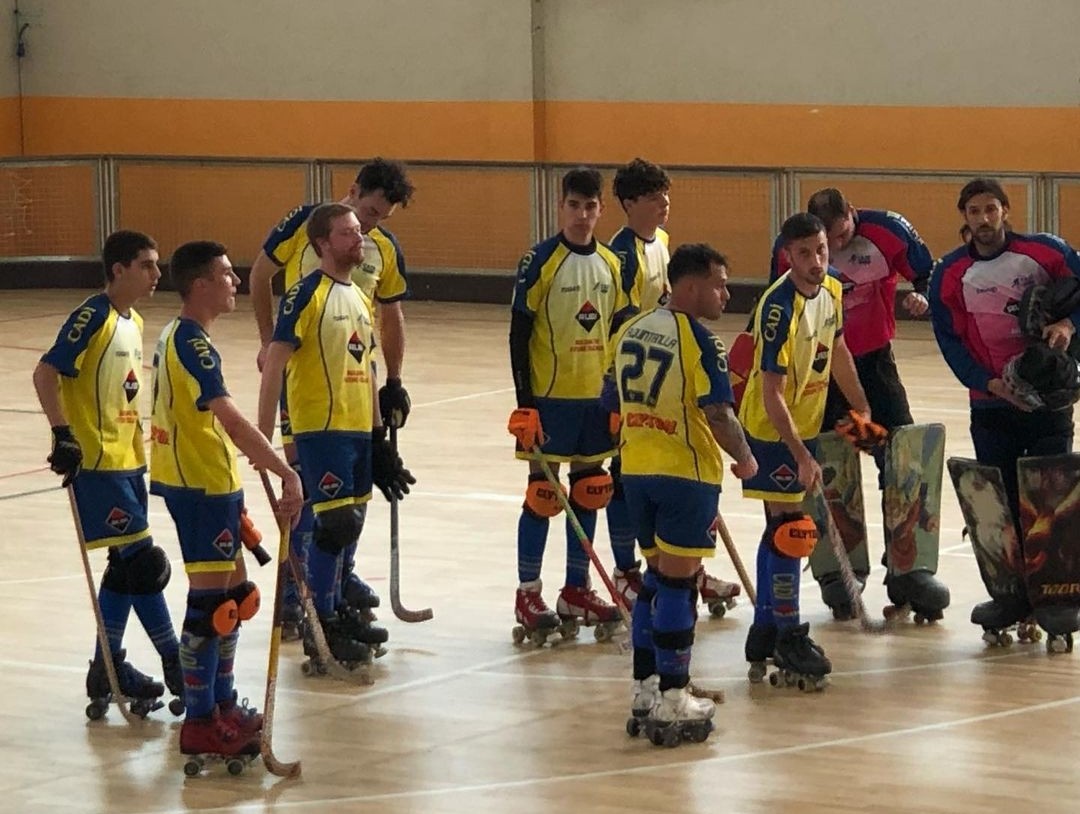 xoc d'estics (@xocdestics) on Twitter photo 🏑Eliminatòries d'ascens de 1a Catalana a #OKNCATM
👉 🗓️14 i 15/05 📌 Pavelló municipal de La Seo d'Urgell
- <a href="/Vilassarhoquei/">Club Vilassar Hoquei</a> <a href="/phcsantcugat/">Solideo Patí Hoquei Club Sant Cugat</a>
- <a href="/HoqueiFarners/">Club Hoquei Farners</a> - CH Cadí
- <a href="/HCSentmenat/">HC Sentmenat</a> - <a href="/chcaldes/">Recam Làser CH Caldes</a>
- <a href="/HoqueiValls/">Hoquei Club Valls</a> - <a href="/hcripoll/">HC Ripoll</a> 🏑Eliminatòries d'ascens de 1a Catalana a #OKNCATM
👉 🗓️14 i 15/05 📌 Pavelló municipal de La Seo d'Urgell
- <a href="/Vilassarhoquei/">Club Vilassar Hoquei</a> <a href="/phcsantcugat/">Solideo Patí Hoquei Club Sant Cugat</a>
- <a href="/HoqueiFarners/">Club Hoquei Farners</a> - CH Cadí
- <a href="/HCSentmenat/">HC Sentmenat</a> - <a href="/chcaldes/">Recam Làser CH Caldes</a>
- <a href="/HoqueiValls/">Hoquei Club Valls</a> - <a href="/hcripoll/">HC Ripoll</a>