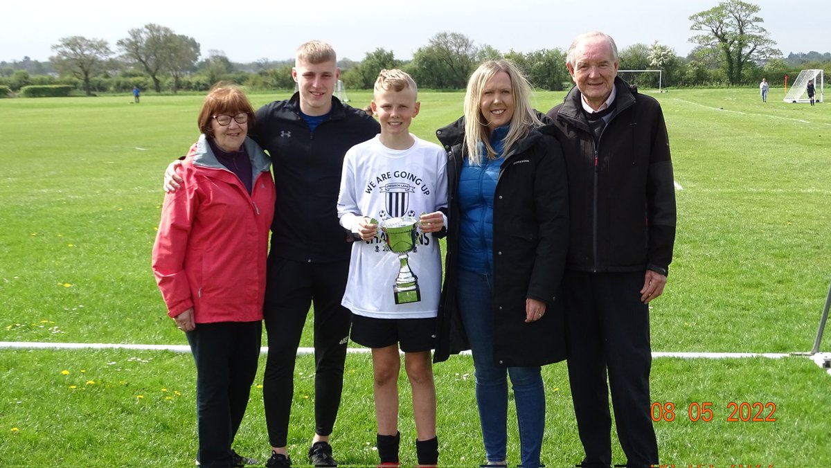 nickbarrett1969's tweet photo. #gregsonlanejfc #champions under 12's Div 2 #winners Owen 🤟⚽️👌😁 #football #grassroots #juniorfootball https://t.co/WZTFWBJmRZ