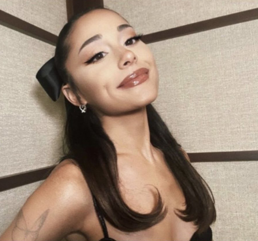 AGrande_ARG's tweet photo. HERMOSA! 
Ariana Grande vía Instagram 🤍 https://t.co/RFZRemqPjZ