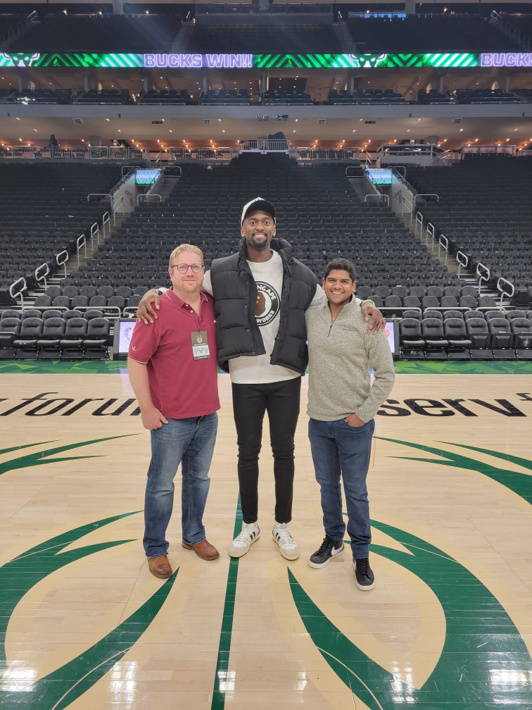 TheTick3t's tweet photo. Hell of a weekend for Tick3t members from coast to coast. 🏎🌴🏀

Experiences of a lifetime and a community that enjoys them together! https://t.co/RfPXIHqiH7