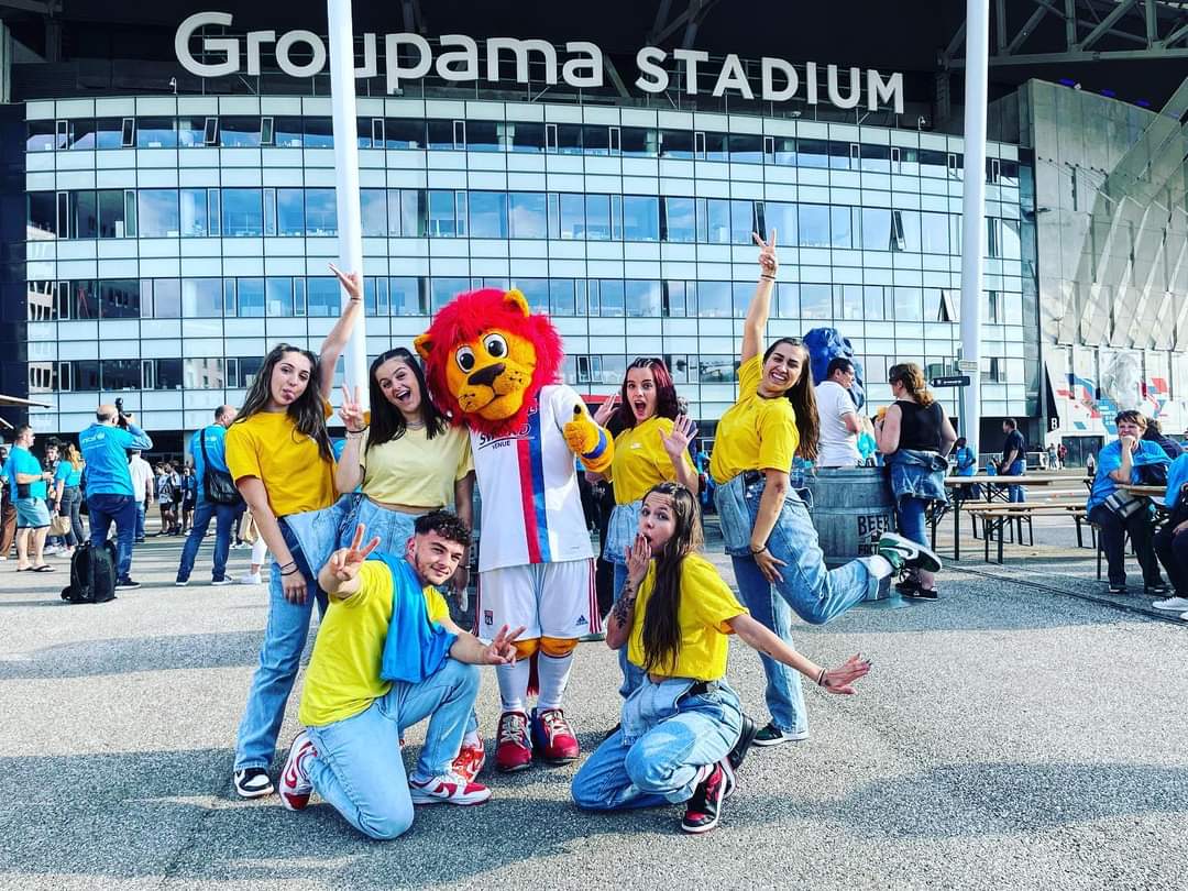 SODA CREW (@soda_crew) on Twitter photo SUPERBE SOIRÉE❗️SODA CREW en Show et Animation pour le MATCH DES HÉROS au <a href="/GroupamaStadium/">Groupama Stadium</a> ⚽️🏟🔥aux côtés de <a href="/unicef_rhone/">UNICEF Rhône</a> <a href="/UNICEF_france/">UNICEF France</a> 💙 #matchdeshéros #UNICEF #OL <a href="/CelineClain/">Celine Clain</a> <a href="/maeva_serpol/">maeva</a> <a href="/juline/">julianne ducut</a>.desbos <a href="/lola_da/">Nega </a>.silva @axllgrgt <a href="/juliettetysr_/">Juliette🌪</a> @marvynx_off @sebastien_cl1 SUPERBE SOIRÉE❗️SODA CREW en Show et Animation pour le MATCH DES HÉROS au <a href="/GroupamaStadium/">Groupama Stadium</a> ⚽️🏟🔥aux côtés de <a href="/unicef_rhone/">UNICEF Rhône</a> <a href="/UNICEF_france/">UNICEF France</a> 💙 #matchdeshéros #UNICEF #OL <a href="/CelineClain/">Celine Clain</a> <a href="/maeva_serpol/">maeva</a> <a href="/juline/">julianne ducut</a>.desbos <a href="/lola_da/">Nega </a>.silva @axllgrgt <a href="/juliettetysr_/">Juliette🌪</a> @marvynx_off @sebastien_cl1