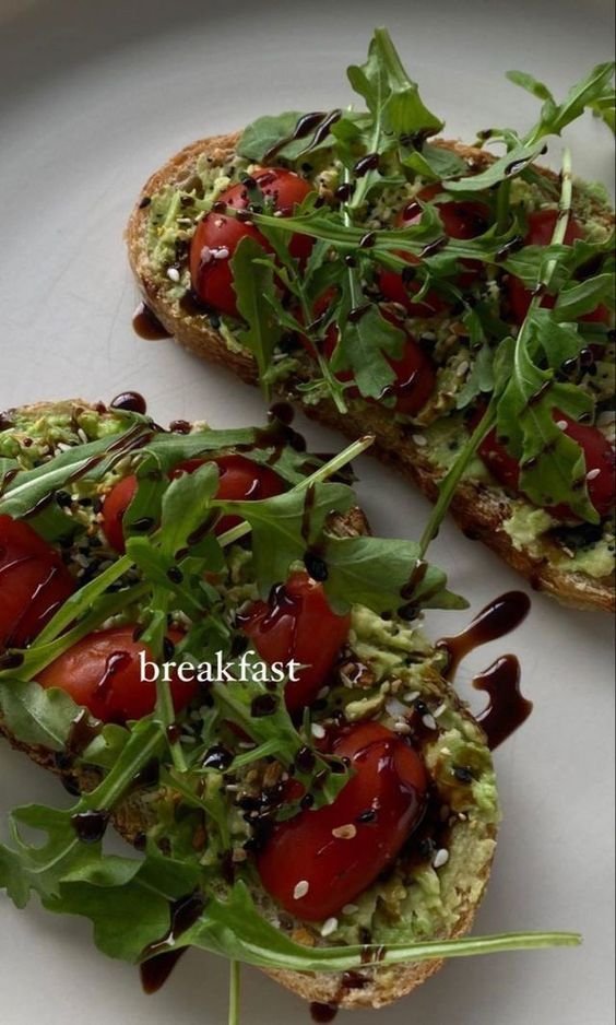 liIacdaisy's tweet photo. an avocado toast breakfast https://t.co/KoYei68I32