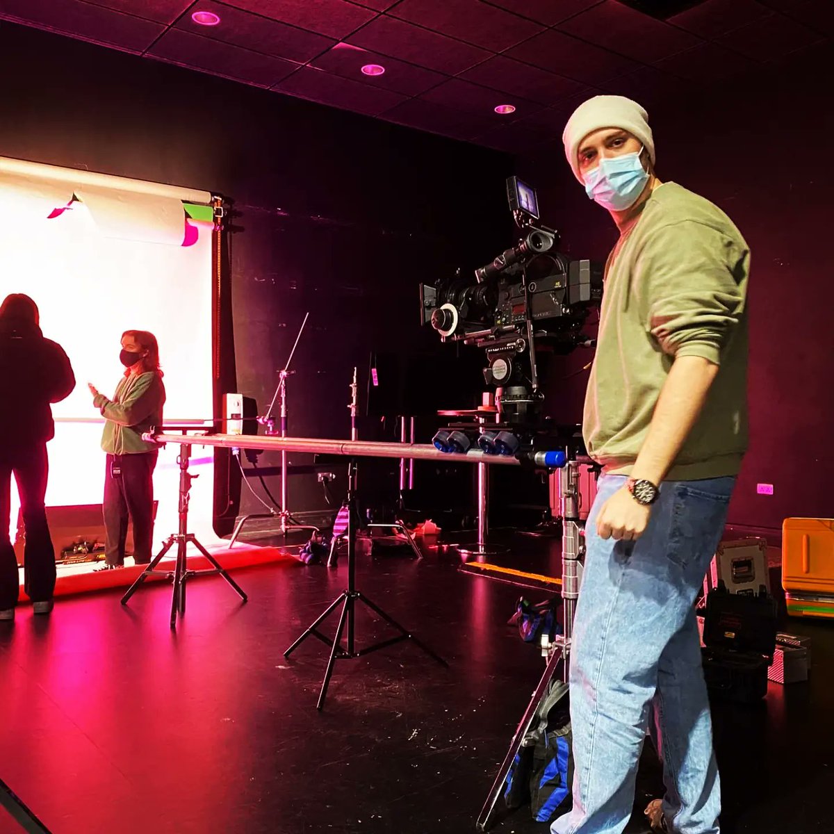 NiamhJayFilms's tweet photo. Mooncup (2022)

Commercial for the Kodak Film Festival

BTS of our Practice Shoot 

1st AD Role

#filmfestival #commercial #mooncup #student https://t.co/nIASwIia3R