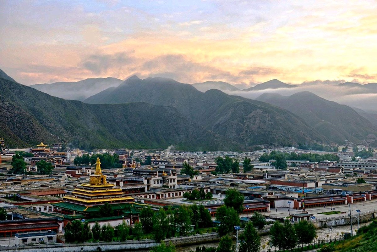 The Labrang Monastery is located in Xiahe County, Gansu Province. The monastery was built in 1709 during the Qing Dynasty (1644 - 1911). It is renowned for its rich Tibetan culture, imposing Buddhist structures, unique Tibetan food, and the long corridor of prayer wheels.