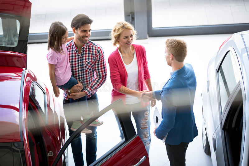 autogiantsgroup's tweet photo. Come see one of our experts today and get the deal on the car you’ve always wanted today. Click the link below.🚗🚗🚗

#usedcar #dmvcars #dmvusedcars 

https://t.co/YRKOtr6Sdd https://t.co/GSHIXOnibC