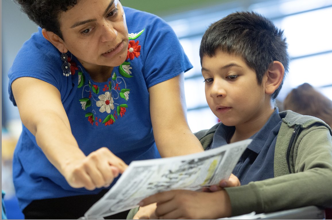 SouthernEdFound's tweet photo. New research examines the academic outcomes for #HispanicStudents in Texas when exposed to #HispanicTeachers. This report shows that hiring #TeachersOfColor is especially important to diverse student populations scholastically and economically. https://t.co/Jnqq7PRhKV https://t.co/K4h2D1a0HB