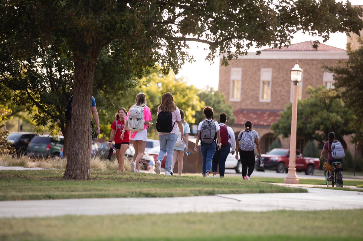 TexasTech's tweet photo. Spring 2022 ✅

Thanks for all your hard work this semester, Red Raiders! https://t.co/xXfnXeGrv0