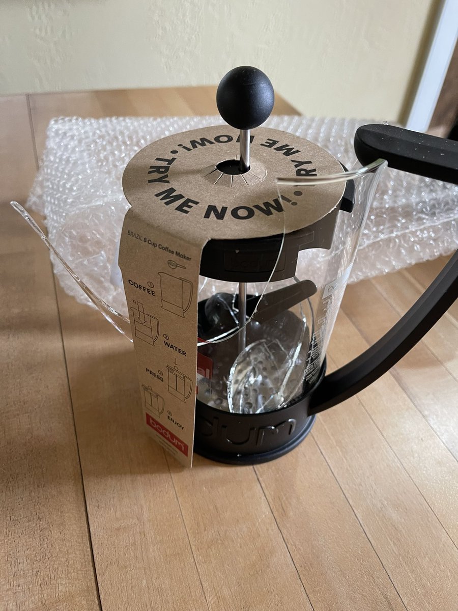 Quadrathon's tweet photo. @amazon not sure what you were expecting?! Loosely wrapped in bubble wrap with 5 other things in the box, what could possibly go wrong?! https://t.co/jiPIfXjxC7