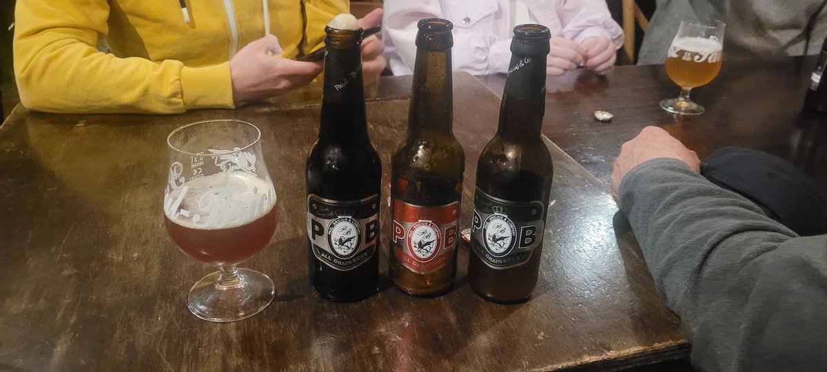 Microbrewers_EU's tweet photo. Enjoying the #paulbricius #craft beers in Cantania. If memory serves me well this brewery was the first brewery on the #sicily and was built in his granmothers kitchen. @PaulBricius
Grazie mille amico mio https://t.co/mGMbzUxUuy
