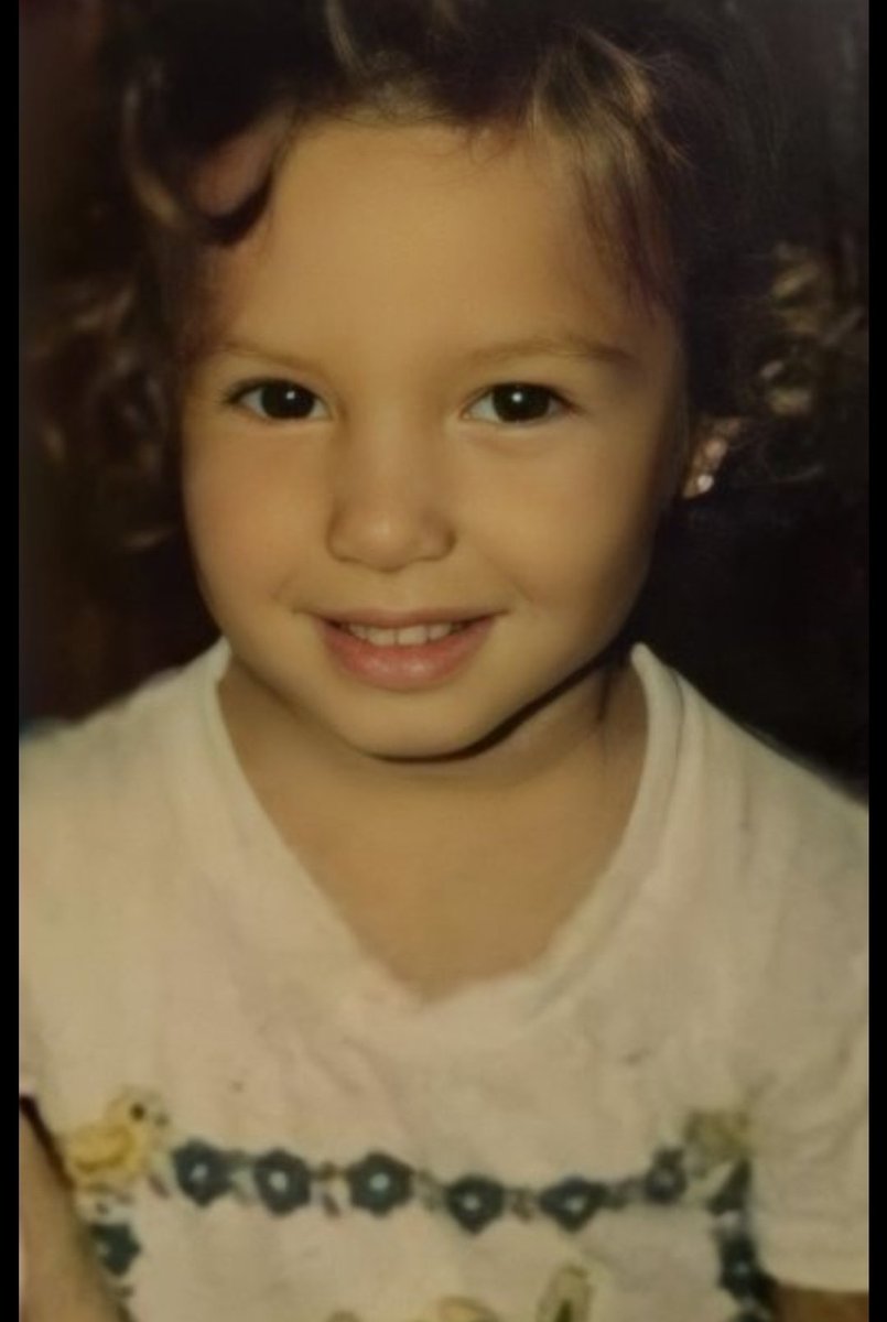 Yeni yaşında birçok başarıya imza atman dileğiyle iyi ki varsın iyi ki bizimlesin seni çok seviyoruz

MutluYıllar SudeBurcu