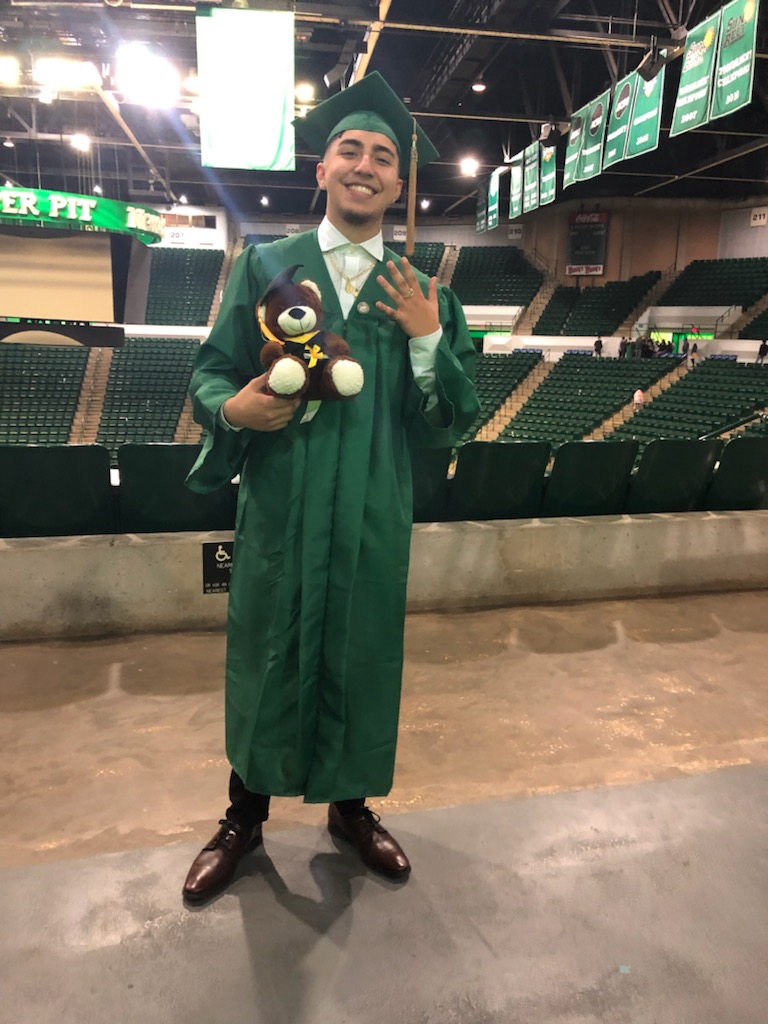 ub_trio_sjc's tweet photo. Graduation season is here! Congratulations to our UB alum, Eric Alvarez, on graduating from the University of North Texas with a Bachelor's in Finance!!!
We are proud of you!
#channelviewhighschool #galenaparkhighschool #cvhs #gphs #nshs #galenaparkisd #channelviewisd https://t.co/m6p89gB1ji