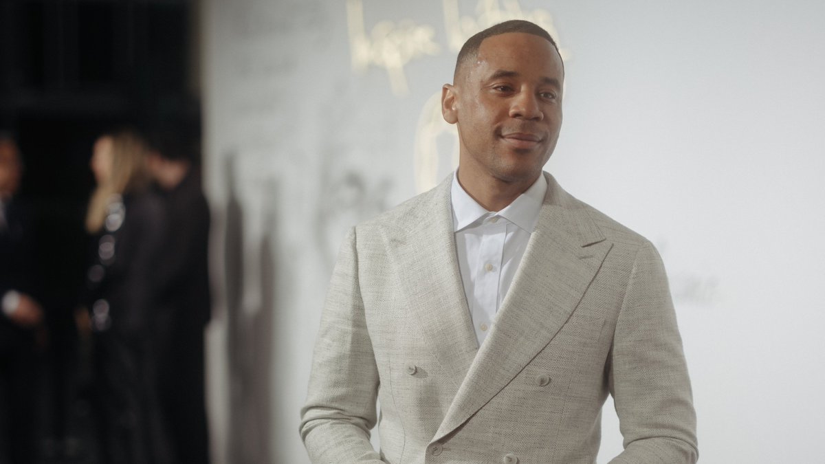 montblanc_world's tweet photo. #MontblancHaus II #FengTang #ReggieYates #JavierCastillo #CarolineIssa celebrating the opening of our Haus in Hamburg. #InspireWriting https://t.co/Na5oXFlEX3