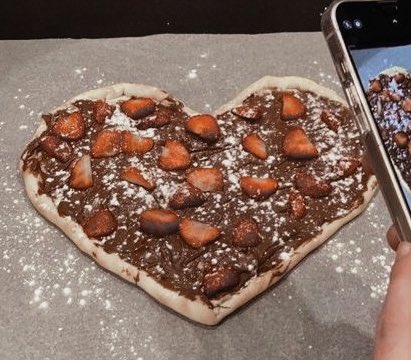 liviuuh's tweet photo. heart shaped desserts🫶🏼 https://t.co/qJGnWI95R4