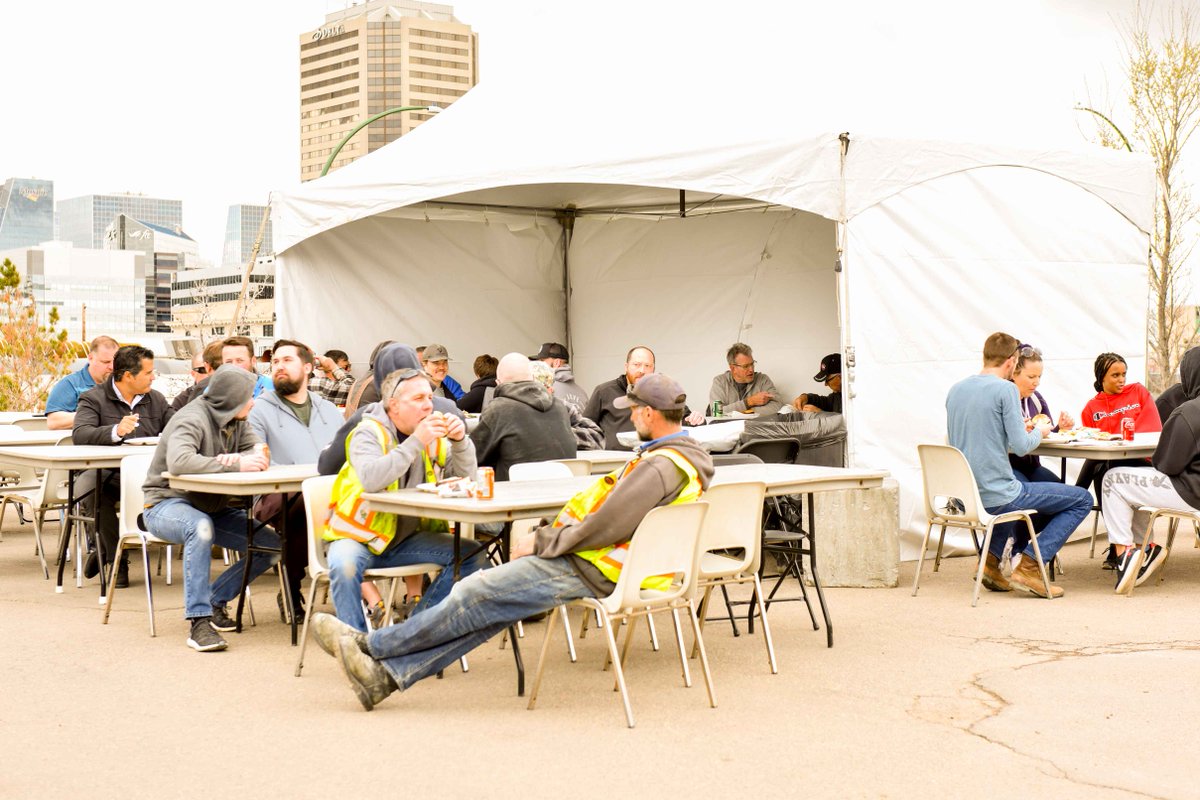 FriesTallman's tweet photo. Rain or Shine it's BBQ time! What a wonderful turnout to our Contractors Appreciation Lunch. Thank you to everyone who was able to make it! #friestallman #kaltire #trexdecking #BPCanada #JELDWENCanada #awwcanada #kohltech #IXL #vistarailing https://t.co/61ys1ZGbK6
