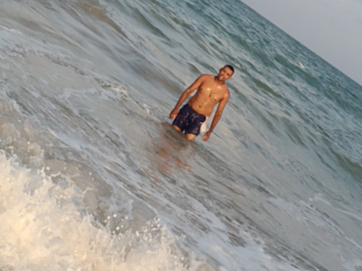 Deus mim proteja sempre de quem mim quer o mal pois estando com você sempre não temerei o amanhã 🙏😻💗