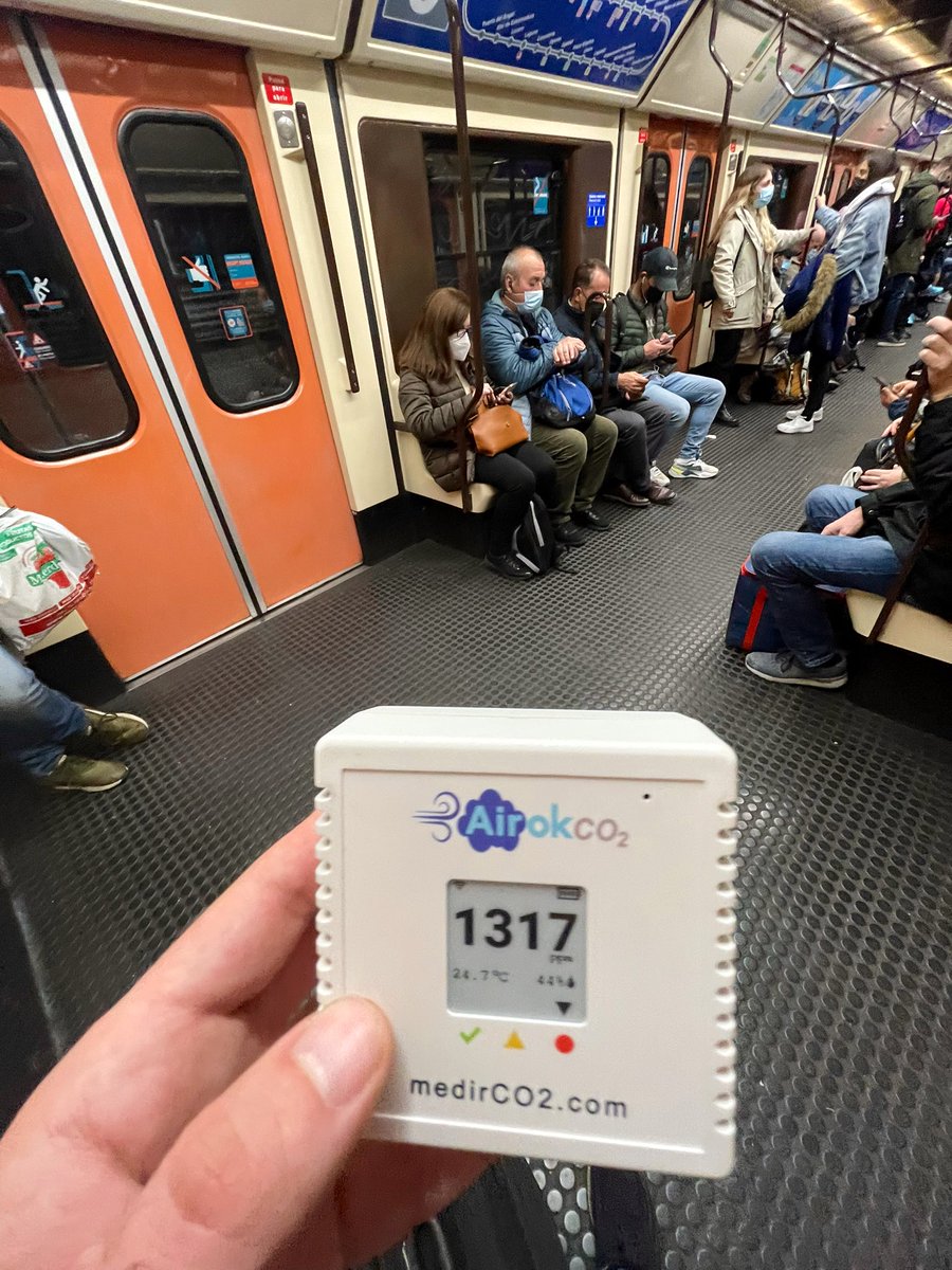 franj_moya's tweet photo. Gran iniciativa la de @EspejoPublico fomentando el uso de medidores de #CO2 para el control de la Calidad de Aire Interior.

Nosotros ya lo hemos hecho en @IFEMA , @metro_madrid , Colegios , Bares , Oficinas, etc 

@aireamos @AirokCo2 @antena3com @jljcolorado @FedecaiEn https://t.co/g6kSI89y47
