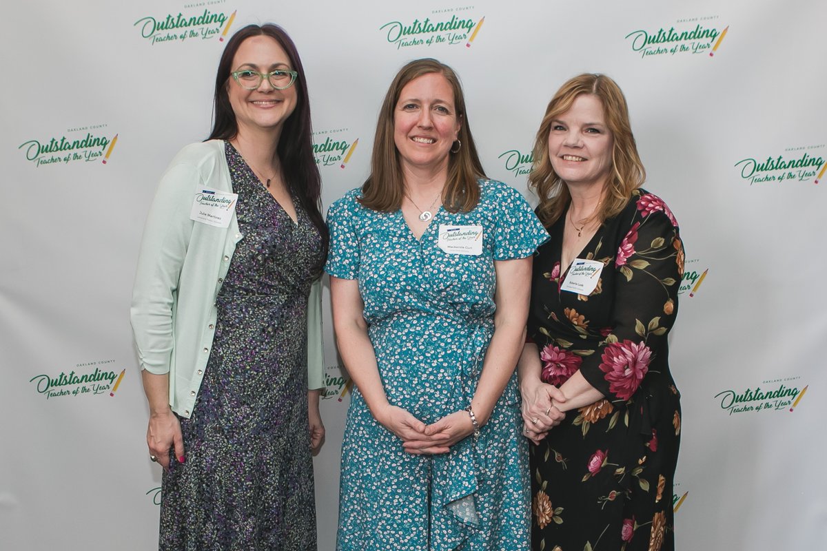 OaklandSchools's tweet photo. π The 2022 Oakland County Outstanding Teacher of the Year Award Ceremony is a night to remember! Congratulations once again to all of the nominees and winners! #OTOY22
https://t.co/KJ2o8Kli8L https://t.co/7UABr5h6T9