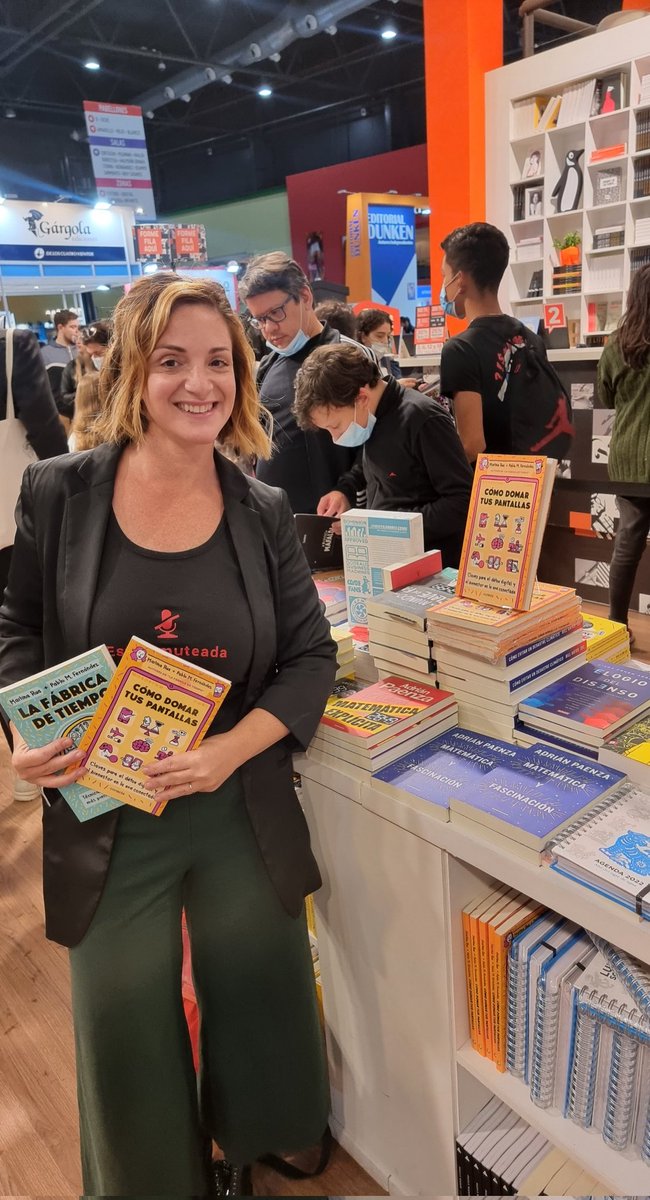 marturua's tweet photo. Vine a la @ferialibro a visitar al bebé nuevo con su hermano mayor 📚❤️
#LFDT #CDTP @fernandezpm 📚 ❤️ https://t.co/398szhaNSx