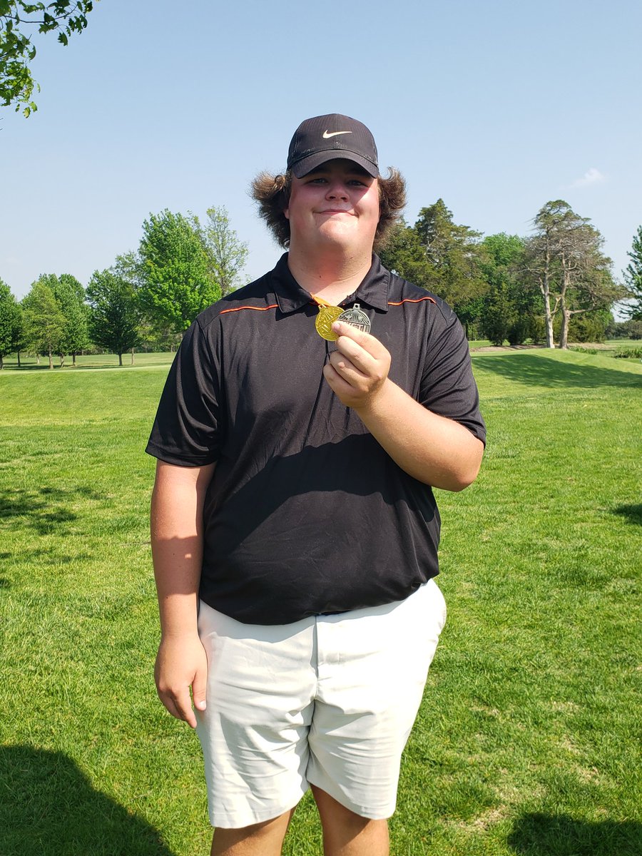 oriole_golf's tweet photo. Dylen Slusser wins league! Chance Kohls finished 4th, 1st team all league. Kaden Pressnell, Bryce Jackson, Chadd Brown, and Brock Hallmark all finish second team all league. All six of your Augusta Oriole golfer finish with all league honors! Team finishes second by two strokes. https://t.co/vZOBqZKlIs