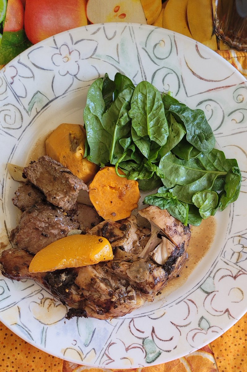 audley_coley's tweet photo. I made this chicken and beef dish for my mental health!
#chickenandbeef #mentalhealthfood #mentalhealthnutrition #MentalHealthAwarenessMonth https://t.co/HMynPEiV1C