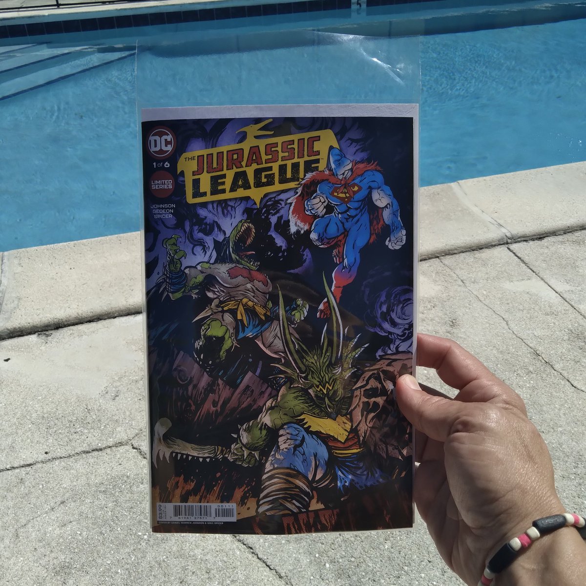 MannyG1138's tweet photo. Today's #poolsideread is Jurassic League #1. This book looks super fun! The Justice League reimagined as dinosaurs?! Sounds like perfect poolside reading! https://t.co/ywAccoazRF