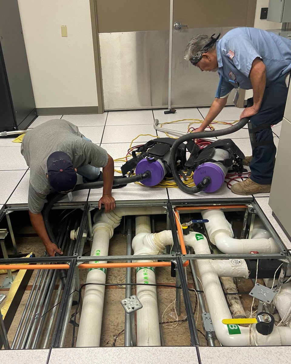 acsazinc's tweet photo. Data center maintenance cleaning, it's one of our many specialties!

#acsazinc #acs #asap #wwc #deepclean #clean #cleaning #cleaner #datacenter #IT #cleanroom #arizona #detail #work  #scrubbing #scrub #construction #contractor #build https://t.co/4S0fkyZpA1