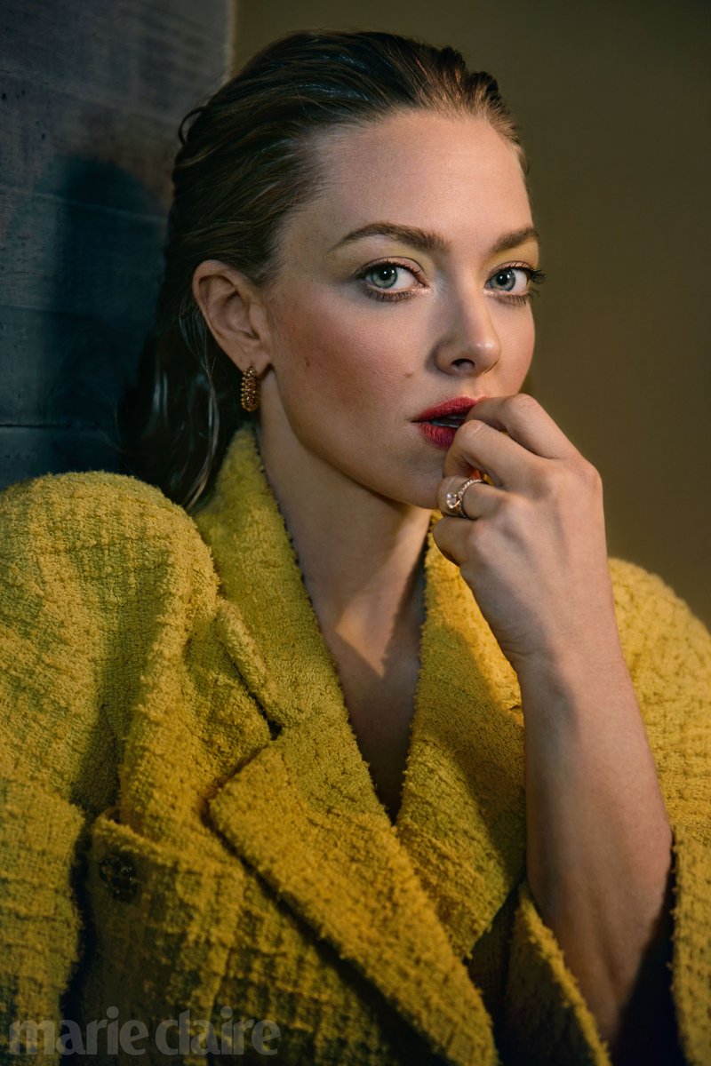 amseyfriedvault's tweet photo. Amanda Seyfried for Marie Claire Magazine 2022 (2/3) https://t.co/ihFnpTxD3m