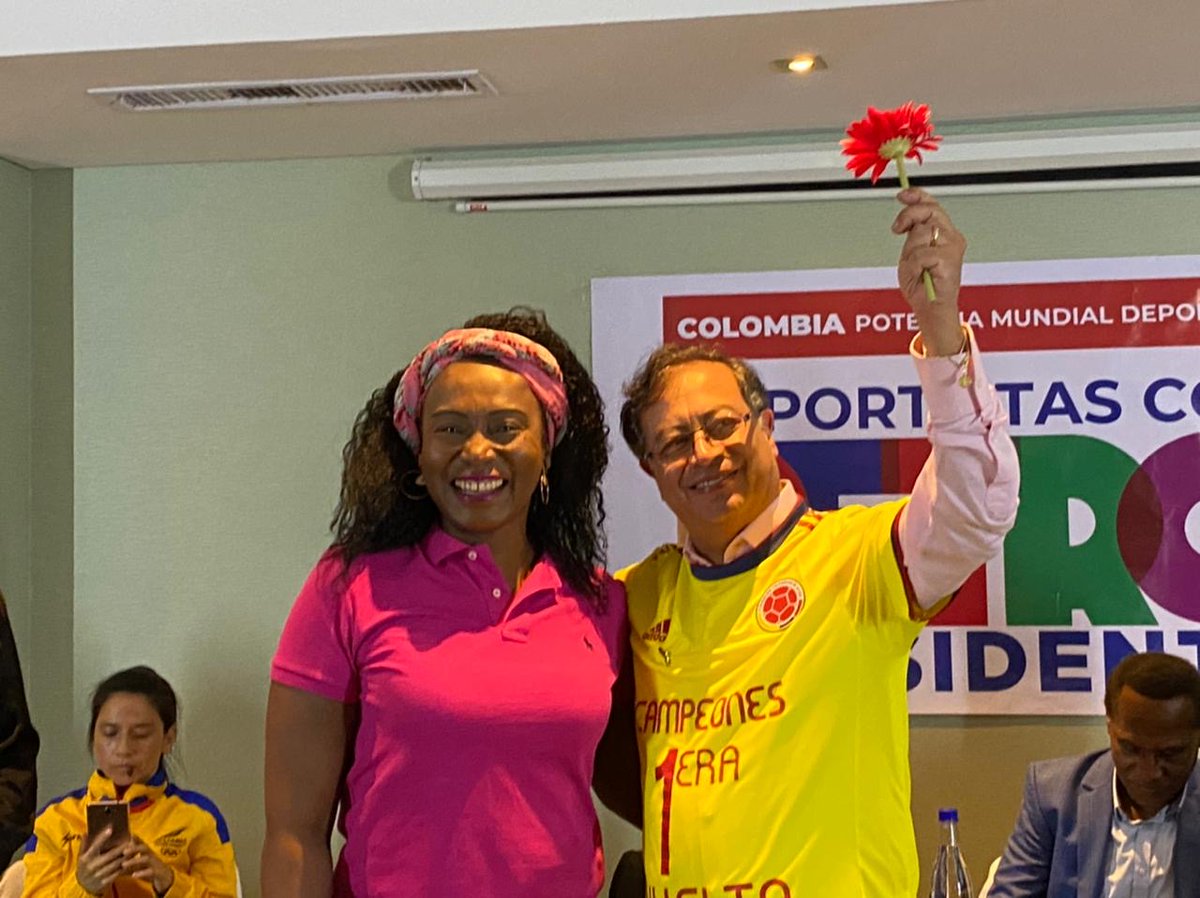 petrogustavo's tweet photo. Las glorias del deporte deciden su apoyo a lq campaña del Cambio por la Vida. Maria Isabel Urrutia, el tren Valencia, Willington Ortiz, Fidel Bassa, Pacho Rodriguez, Jacinto Benavente, Manuel Rincón, Chicanero Mendoza, Oscar Figueroa, Andeea Garzón, Jairo Correa, Angie Orjuela https://t.co/CyxyHrVyEl