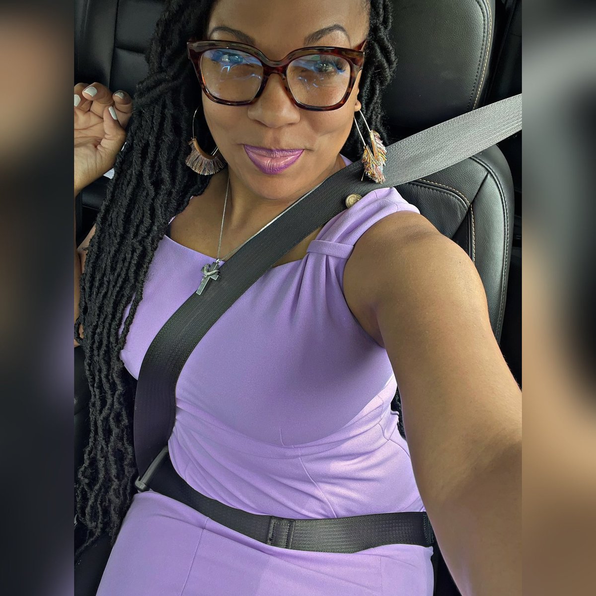 schubbard10's tweet photo. InBetween Meetings #StoplightSelfie💜
It’s the 10Th day of the 10Th Month till #ElectionDay2023 🙏🏾
The ability to discern your way through #CreatedConfusion is a CHOICE.
Take YOUR Time and Find YOUR Way!
#worldlupusday @LupusOrg
TODAY I put on #Purple to make #LUPUS visible💜 https://t.co/w7NpMw9OnA