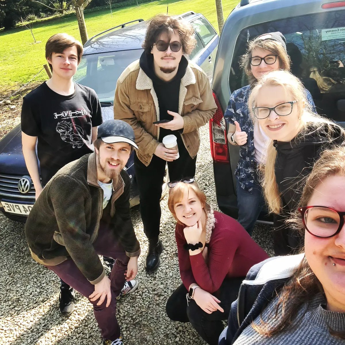 NiamhJayFilms's tweet photo. Overwhelmingly Gay and Chaotic (2022)

Week 1 filming in Brighton 

Please notice Arthur the bumblebee who kept me company in Producetion Corner 

#Documentary #DragQueens #Brighton #bees #Producer #student https://t.co/pgAANh6rIK